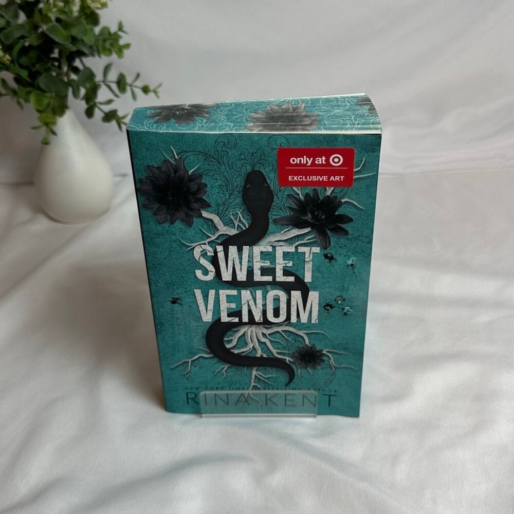 Sweet Venom Rina Kent Target Exclusive Sprayed Edges Paperback Dark Romance NEW